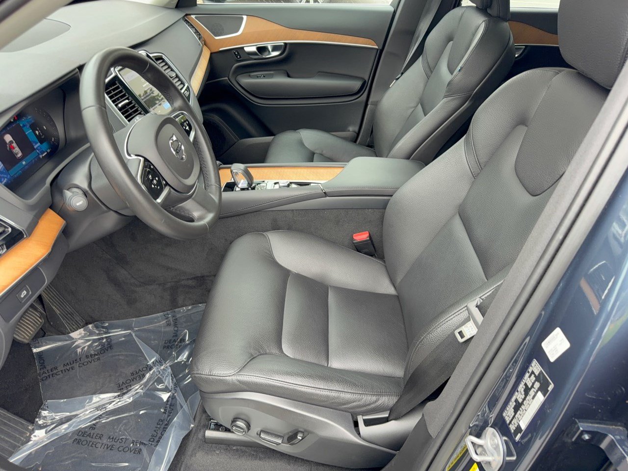Used 2024 Volvo XC90 B6 Plus w/ Protection Package Premier AWD/4WD image 5