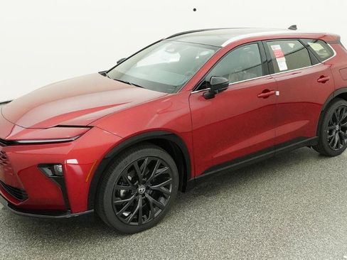 New 2026 Toyota Crown Signia image 1