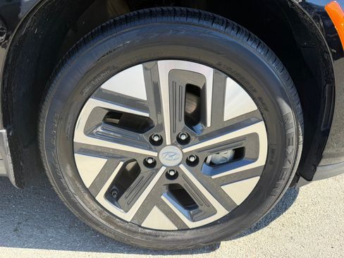 Used 2023 Hyundai Kona Limited FWD image 52