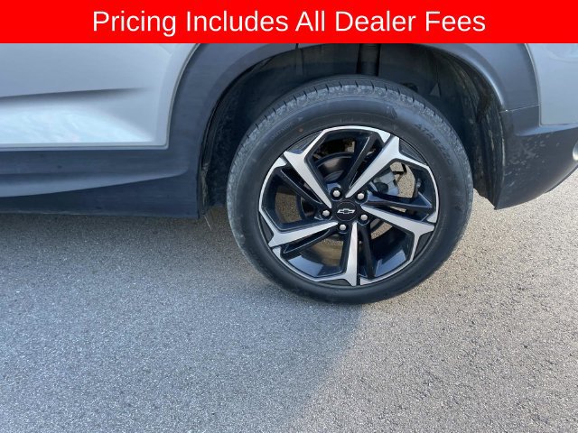 Used 2023 Chevrolet TrailBlazer RS w/ Sun and Liftgate Package AWD/4WD image 4