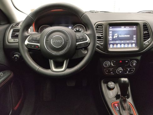 Used 2019 Jeep Compass Trailhawk image 22