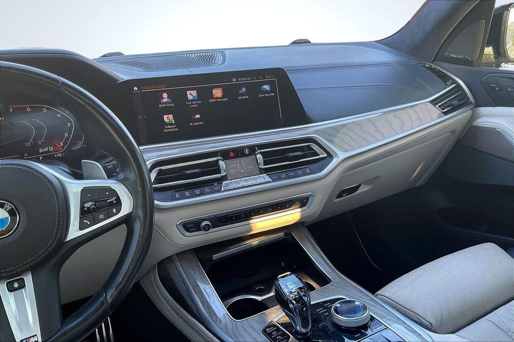 Used 2021 BMW X7 M50i AWD/4WD image 11