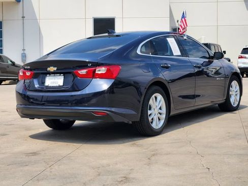Used 2018 Chevrolet Malibu LT FWD image 7
