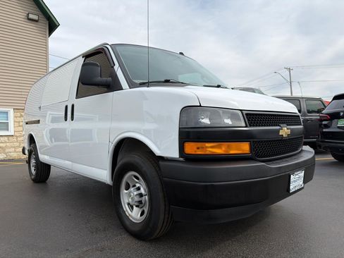 Used 2022 Chevrolet Express 2500 w/ Safety Package RWD image 4