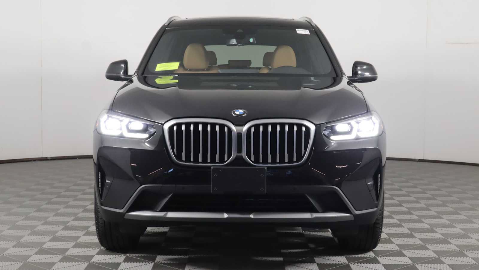 Used 2023 BMW X3 xDrive30i w/ Premium Package w/ZPA AWD/4WD image 2