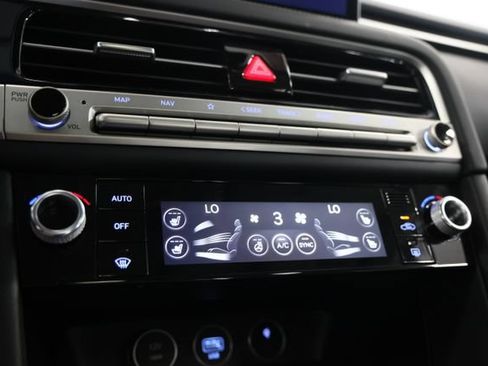 New 2026 Genesis G70 2.5T Prestige AWD/4WD image 29