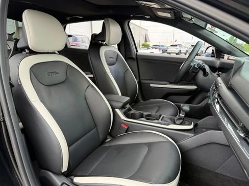 Certified 2025 Kia K4 GT-Line w/ GT-Line Premium Package FWD image 25
