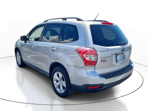 Used 2014 Subaru Forester 2.5i Premium w/ Popular Package #2 AWD/4WD image 4