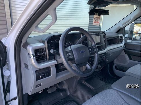 Used 2024 Ford F350 XL AWD/4WD image 23
