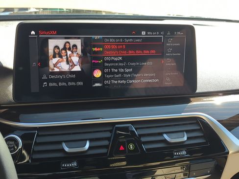 Used 2023 BMW 530i w/ Premium Package image 23