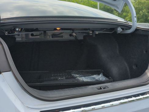 Used 2023 Nissan Altima 2.0 SR FWD image 31