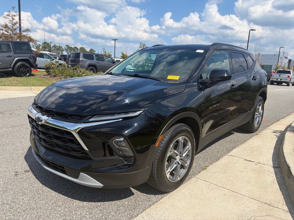 Used 2024 Chevrolet Blazer LT w/ Convenience Package FWD image 57