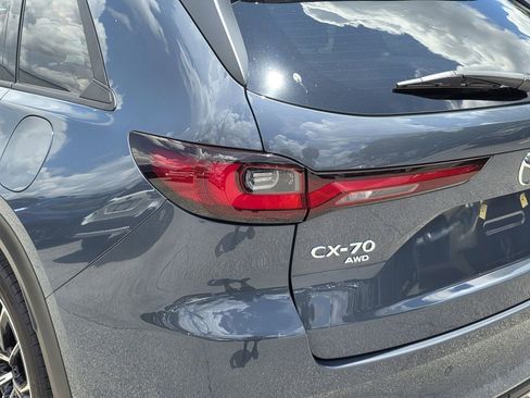 Used 2025 MAZDA CX-70 Plug-In Hybrid w/ Premium Pkg AWD/4WD image 7