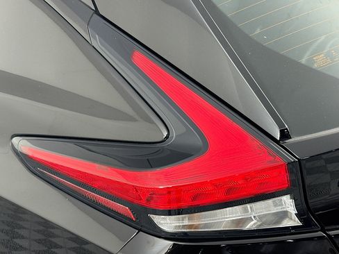 Used 2023 Nissan Leaf S image 62