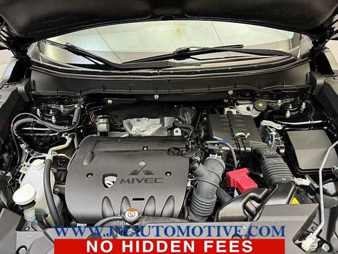 Used 2025 Mitsubishi Outlander Sport LE AWD/4WD image 10