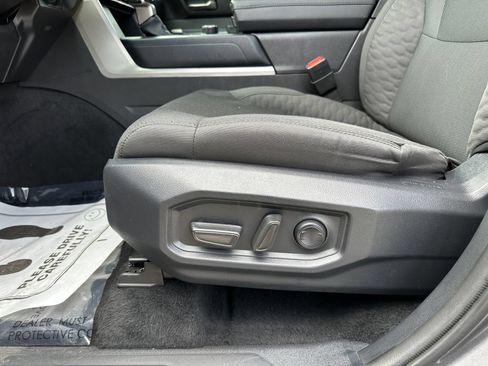 Used 2025 Toyota Tundra SR5 AWD/4WD image 20