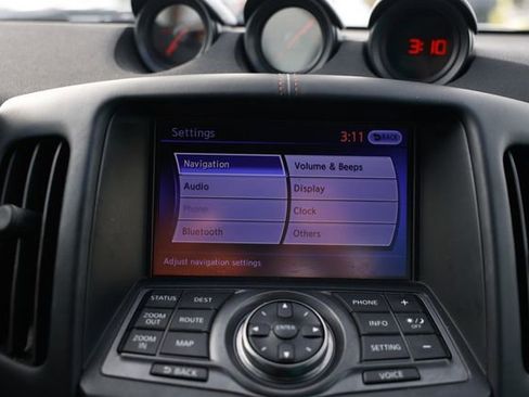 Used 2020 Nissan 370Z NISMO image 32