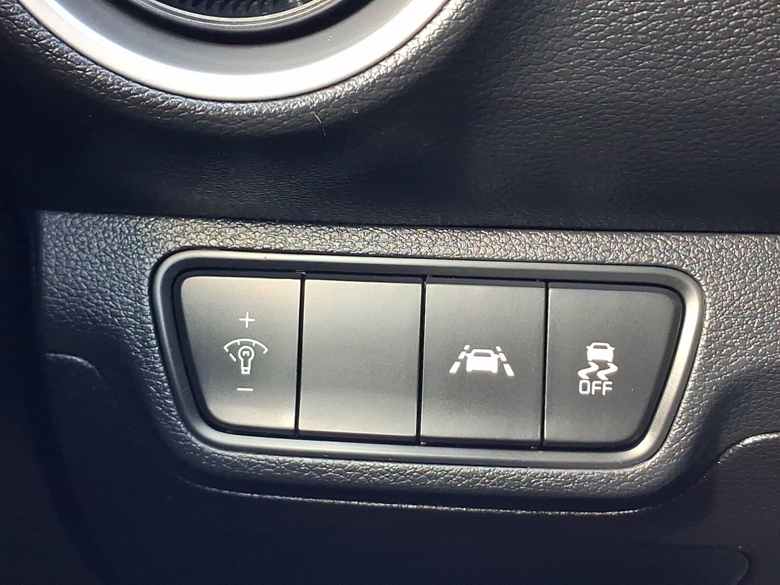 Used 2019 Kia Forte LXS FWD image 27