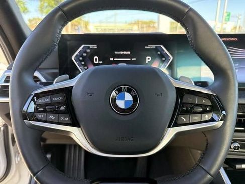 Used 2025 BMW 330i Sedan w/ Premium Package RWD image 30