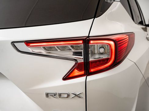 Certified 2022 Acura RDX AWD w/ Technology Package image 9