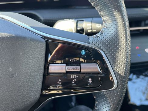 Used 2024 Nissan Ariya AWD image 21