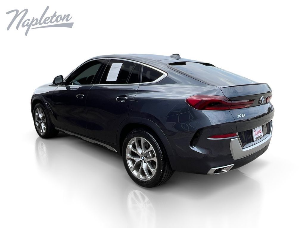 Used 2021 BMW X6 xDrive40i w/ Premium Package 2 AWD/4WD image 3