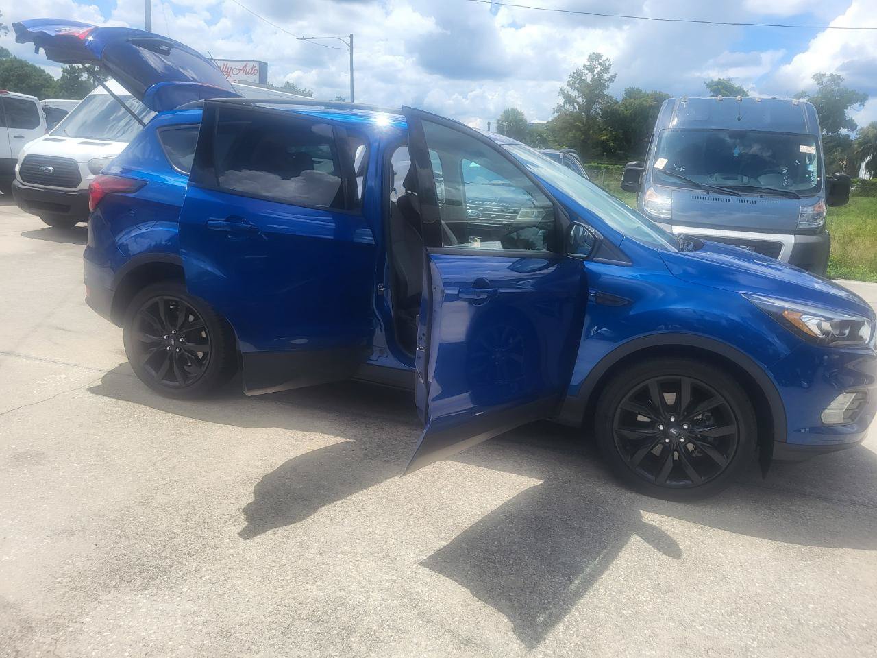 Used 2019 Ford Escape SE w/ SE Sport Appearance Package AWD/4WD image 41
