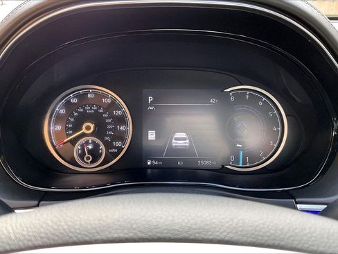 Used 2024 Genesis GV70 3.5T Sport w/ Sport Advanced Package image 12