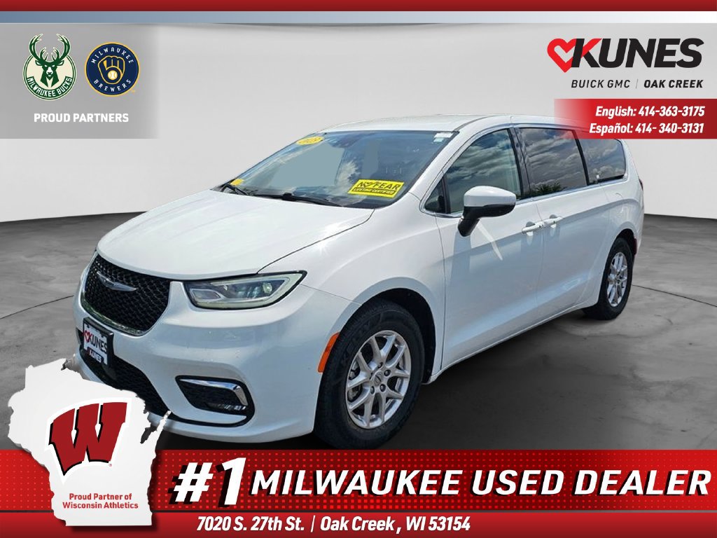 Used 2023 Chrysler Pacifica Touring-L FWD image 7