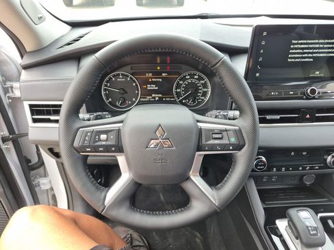 New 2026 Mitsubishi Outlander SE AWD/4WD image 77