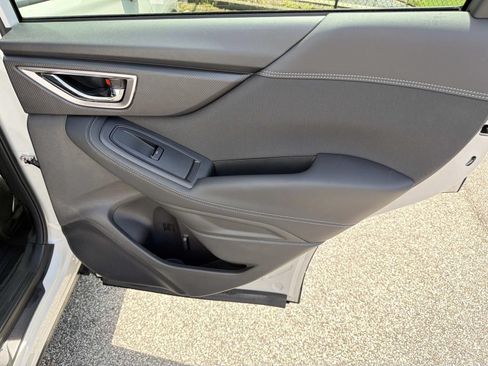 Certified 2023 Subaru Forester Premium AWD/4WD image 17