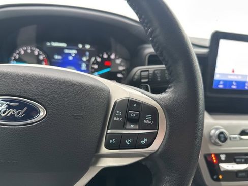 Used 2021 Ford Explorer XLT w/ Equipment Group 202A image 25
