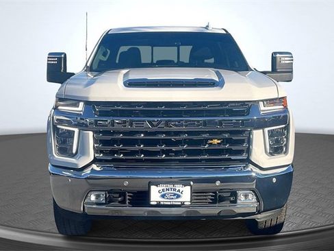 Used 2022 Chevrolet Silverado 2500 LTZ w/ LTZ Plus Package image 3