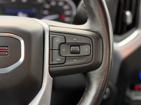 Used 2019 GMC Sierra 1500 SLT w/ SLT Convenience Package image 8