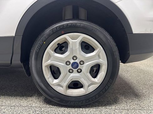 Used 2017 Ford Escape S image 16