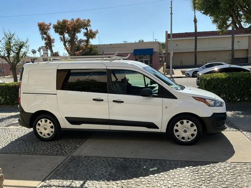 Used 2023 Ford Transit Connect XL FWD image 4
