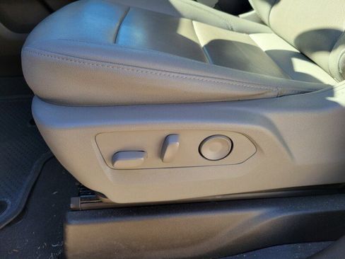 Used 2024 GMC Sierra 1500 SLT w/ SLT Premium Package image 22