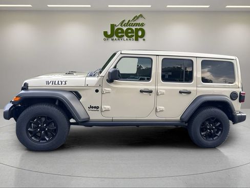 Used 2022 Jeep Wrangler Unlimited Sport AWD/4WD image 4