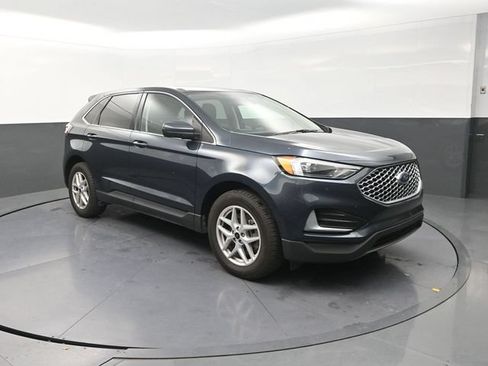 Used 2024 Ford Edge SEL AWD/4WD image 10