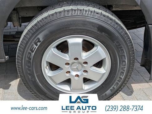 Used 2011 Mercedes-Benz Sprinter 2500 image 9
