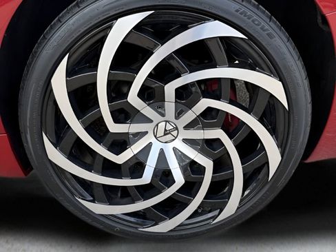 Used 2017 Alfa Romeo Giulia Ti w/ TI 19" Sport Package image 26