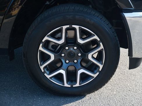 Used 2025 RAM 1500 Laramie AWD/4WD image 8