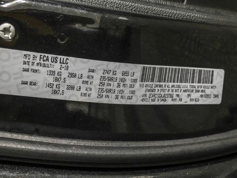 Used 2018 Chrysler Pacifica Limited w/ S Appearance Package image 52