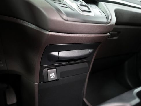 Used 2019 Honda Odyssey EX image 30