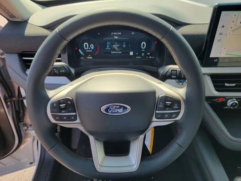 New 2025 Ford Explorer Active w/ Active Comfort Package image 25