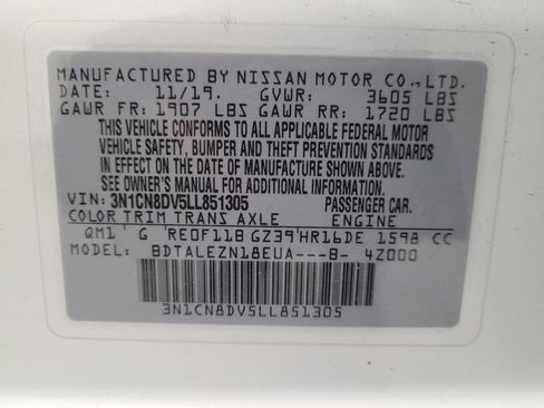 Used 2020 Nissan Versa S image 33