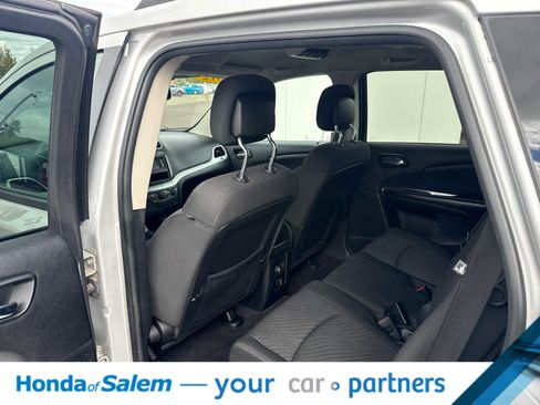 Used 2012 Dodge Journey Crew w/ Flexible Seating Group FWD image 11