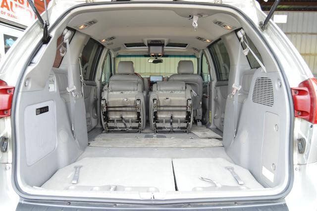 Used 2004 Toyota Sienna XLE Limited w/ Limited Pkg 5 FWD image 42