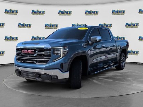 Used 2024 GMC Sierra 1500 SLT w/ SLT Premium Plus Package AWD/4WD image 13