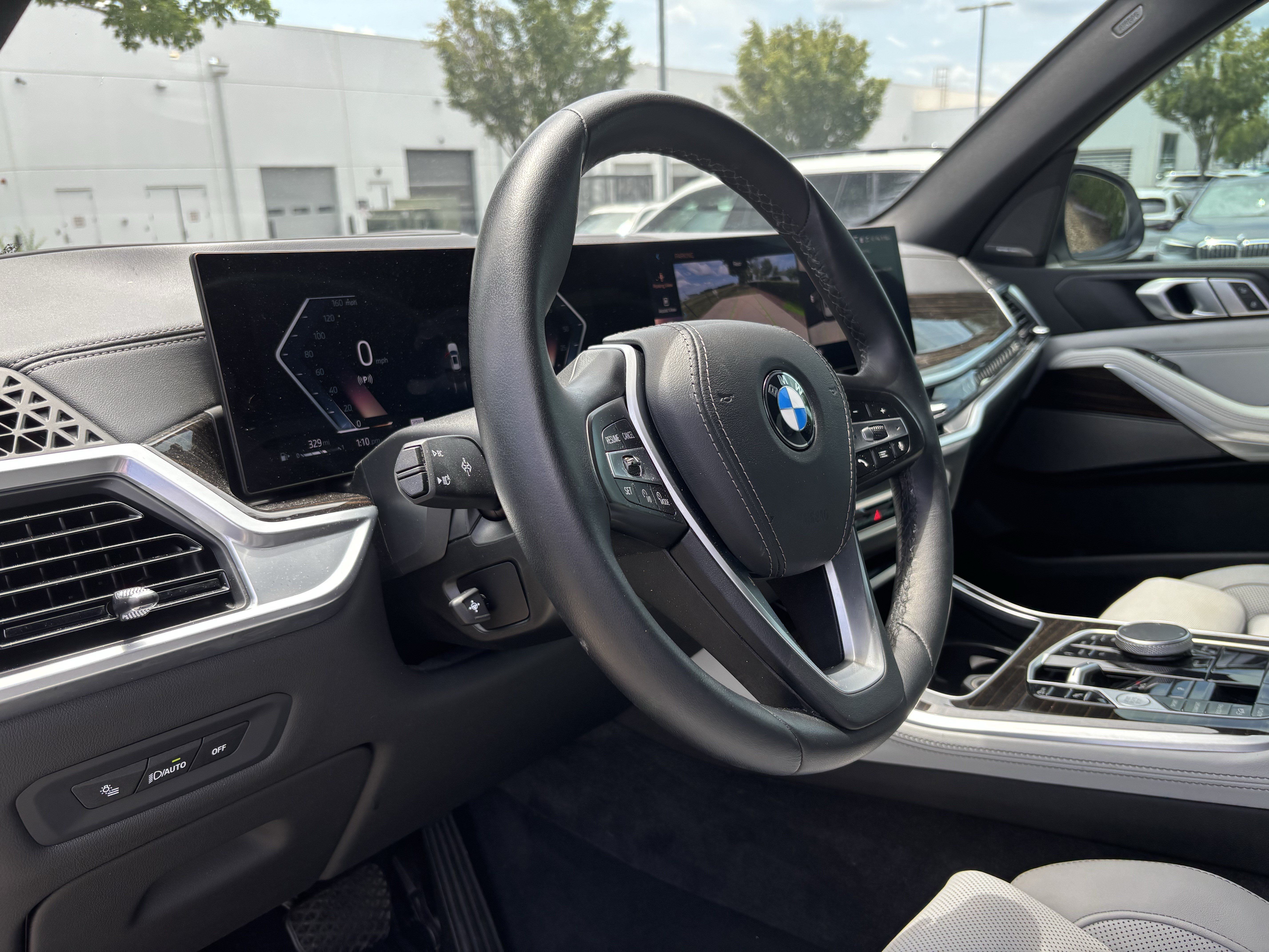 Certified 2024 BMW X5 xDrive40i w/ Premium Package AWD/4WD image 17